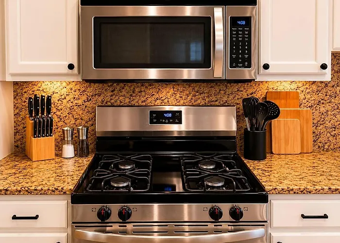 Mccormick Meetup - Prime Location - Sleeps 16 *